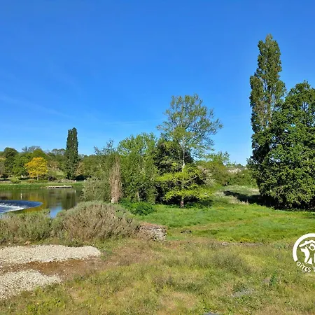 La Roche Des Eaux Vives, 2 Personnes